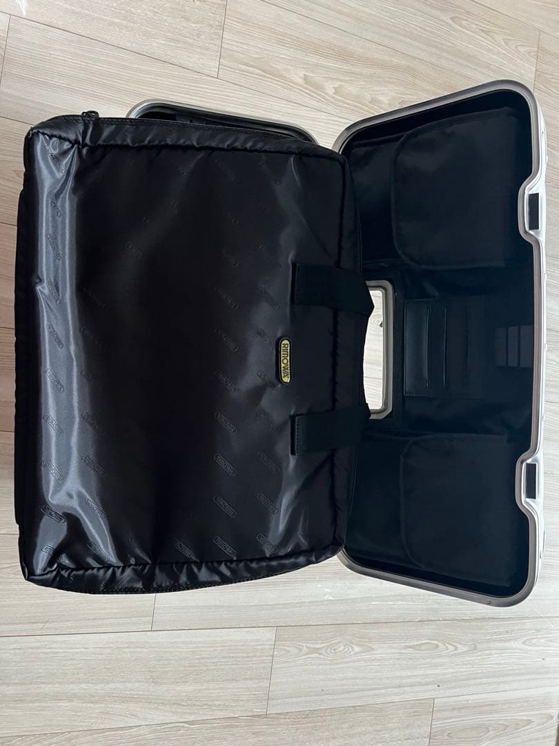 【美品】RIMOWA リモワ パイロットトロリーTOPAS アルミ 2輪