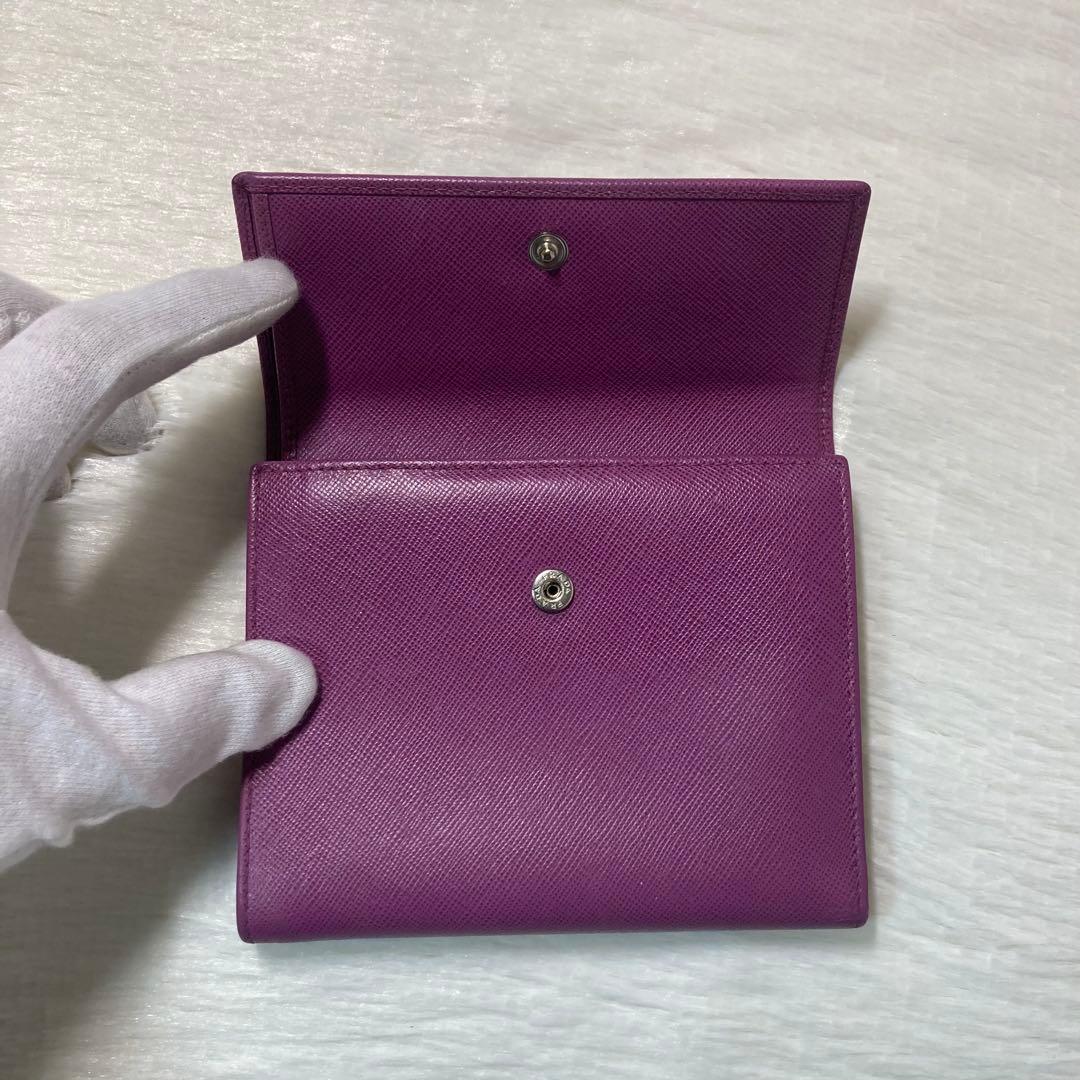 希少　早い者勝ち　PRADA プラダ　三つ折り　財布　紫　三角ロゴ