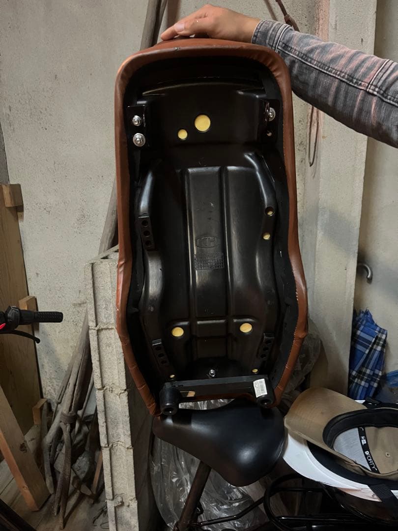 gn125シート