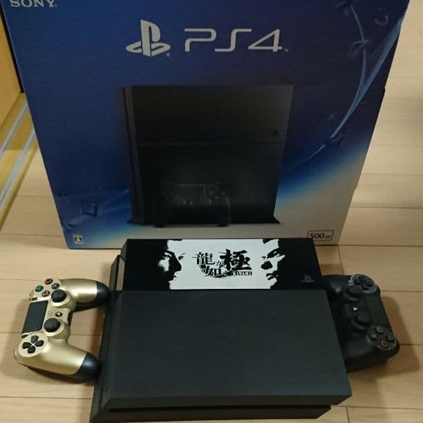 PS4龍が如くKIWAMI限定デザイン(数量限定)超激レア 超大幅値下げ‼️