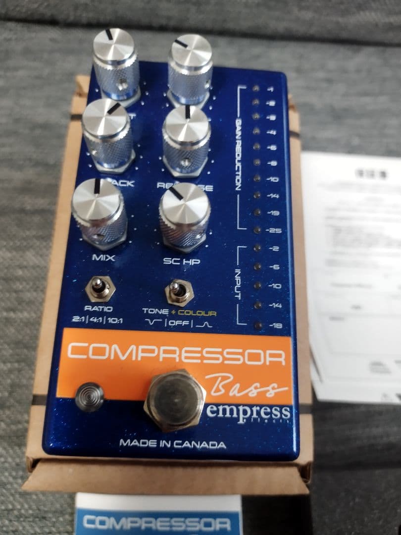 Empress Compressor Bass　ブルー
