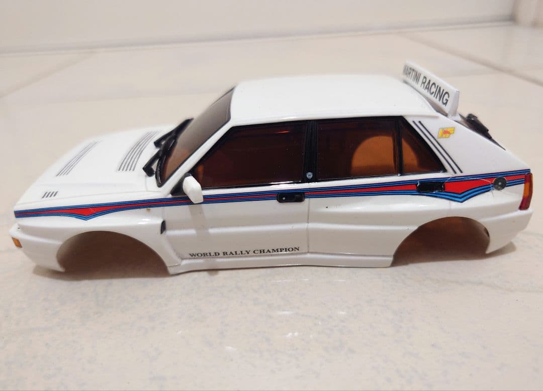 京商 MINI-Z ミニッツAWD用ボディ ランチアデルタ HF インテグラーレ
