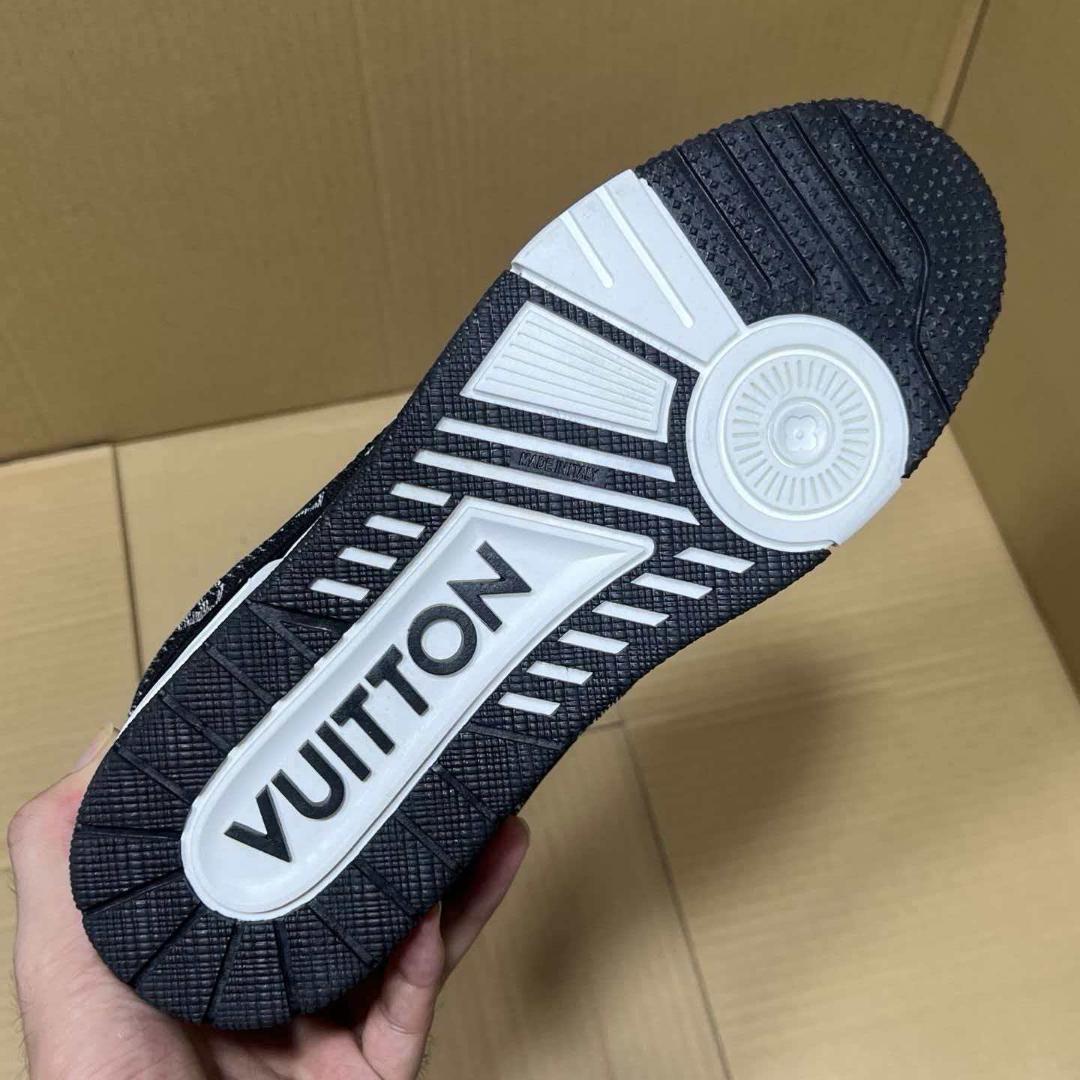 Louis Vuitton モノグラム スニーカー 25CM