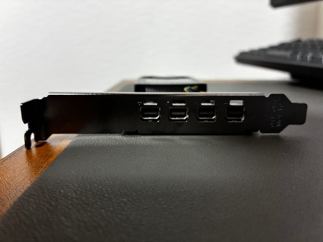 NVIDIA QUADRO Ｐ1000 グラフィックボード