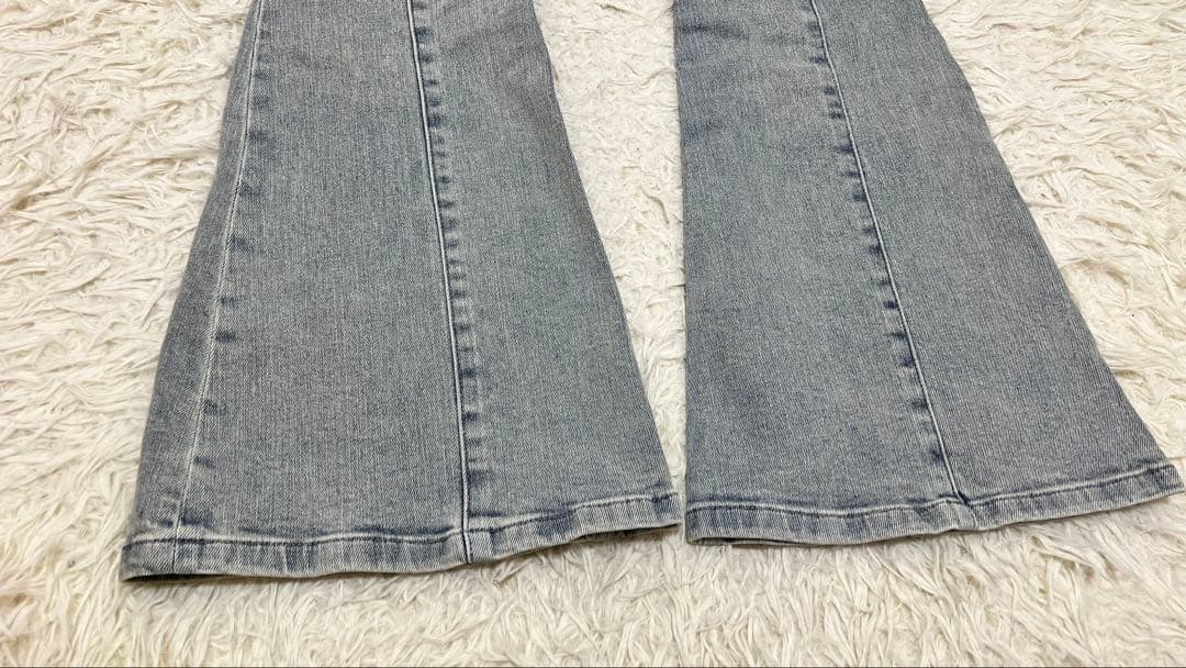 美品　RESEXXY カットアウトリボンデニムパンツ S アイスブルー　人気