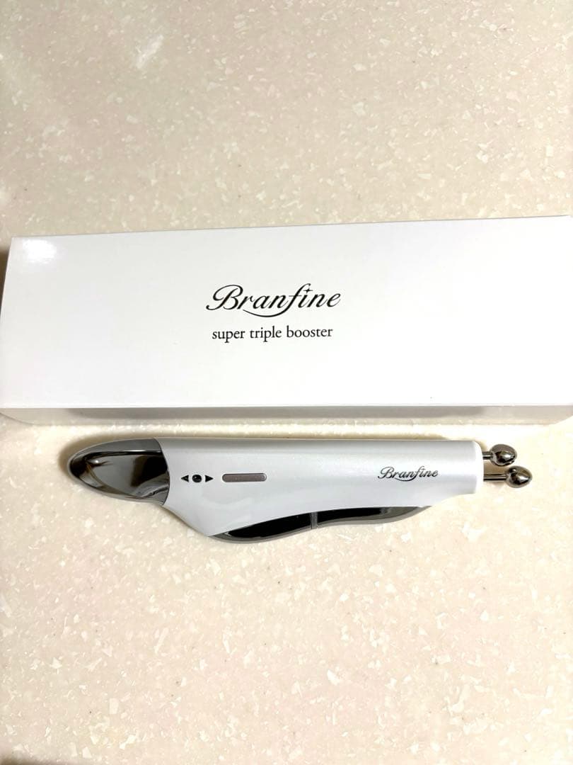 【ほぼ未使用】 ブランフィーネ スーパートリプルブースター EMS美顔器