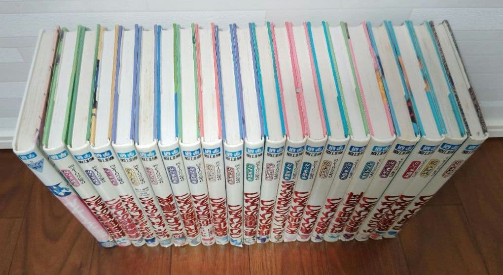 学研まんが　ひみつシリーズ20冊 +伝記シリーズ（ファーブル）1冊　計21冊