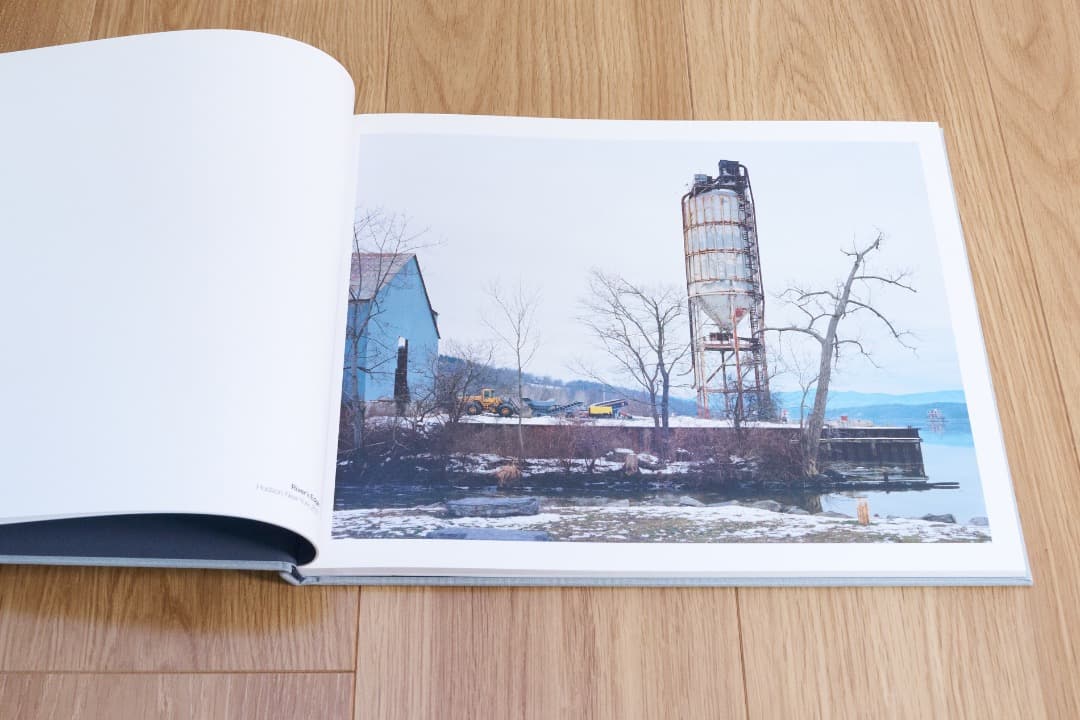 Tema Stauffer 写真集『UPSTATE』
