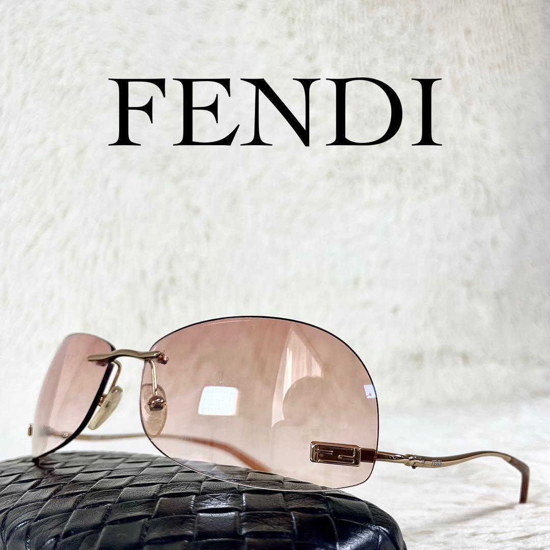 美品　FENDI　フェンディ　サングラス　SL7410　ズッカ　ブラウンレンズ