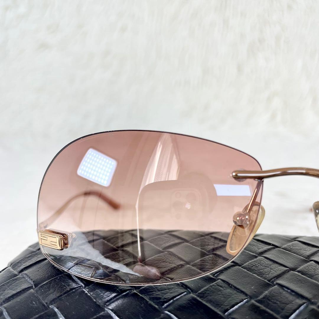美品　FENDI　フェンディ　サングラス　SL7410　ズッカ　ブラウンレンズ