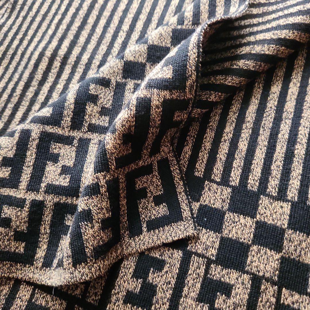 FENDI　maglia 　ズッカ柄 ウール100%マフラー