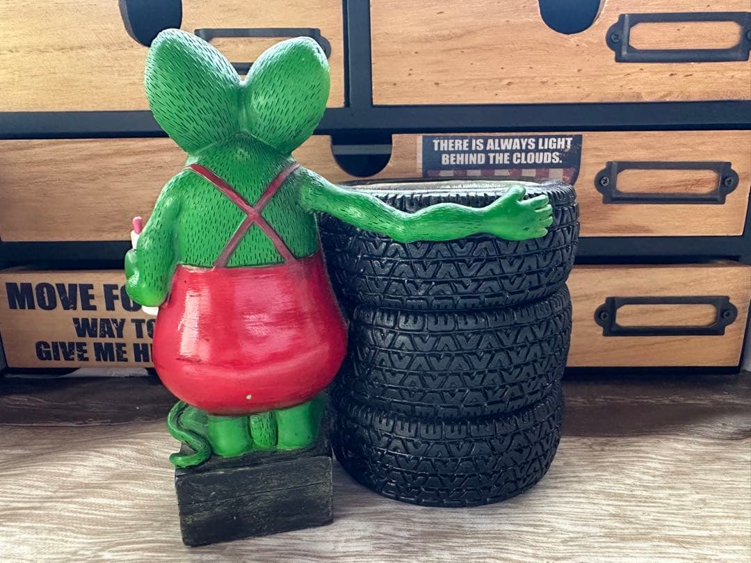 専用RAT FINK Tire Pen Stand ラットフィンクペン立て