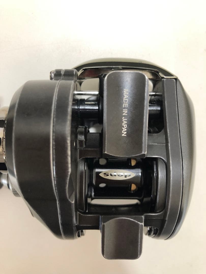 希少・限定deps daiwa ZDV100H