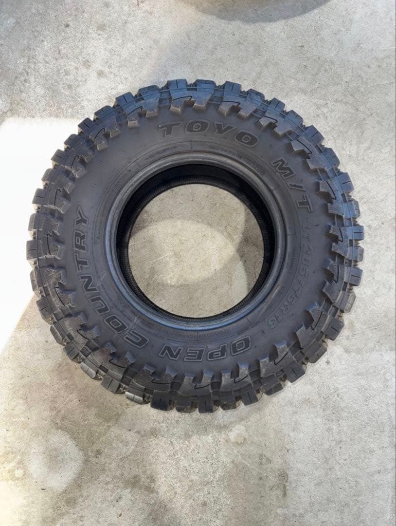 [ジャンク]TOYO OPEN COUNTRY M/T 16インチ ビード損傷有