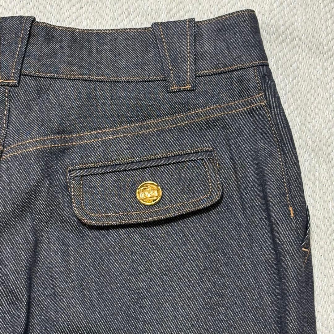 極美品 ESCADA エスカーダ ロゴ 金ボタン ストレッチ デニムパンツ