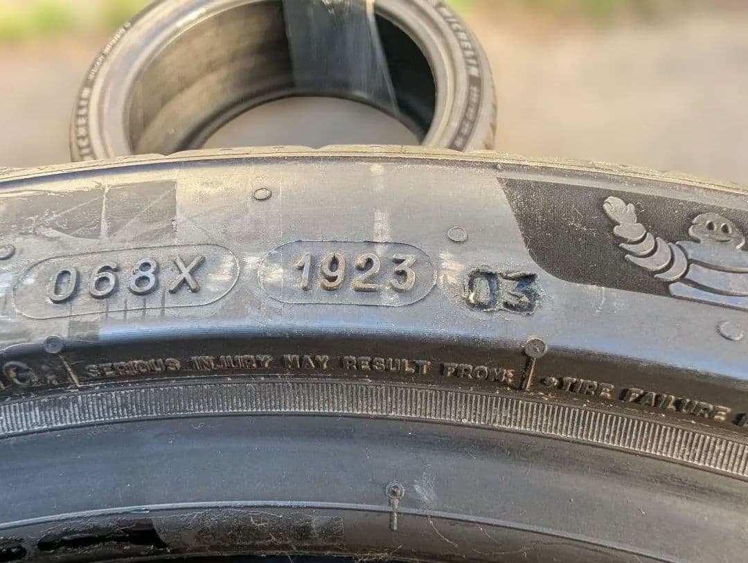 MICHELIN PilotSport5 235/40R18 23年8部 3/4