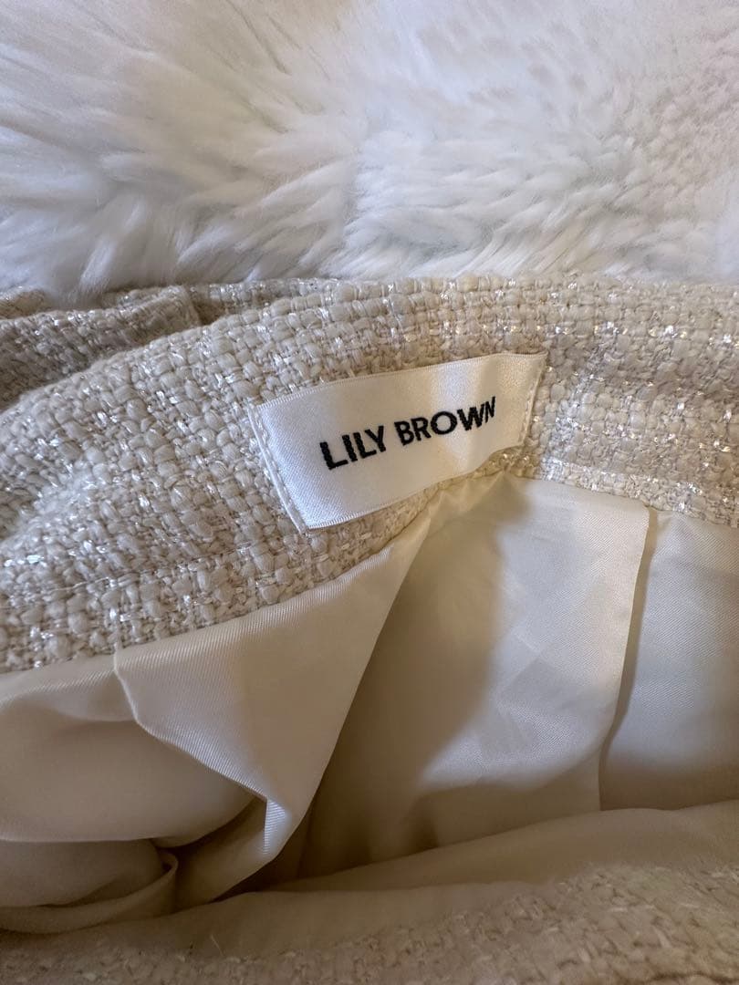 LILY BROWN ツイードショートジャケット、スカートセット　セットアップ