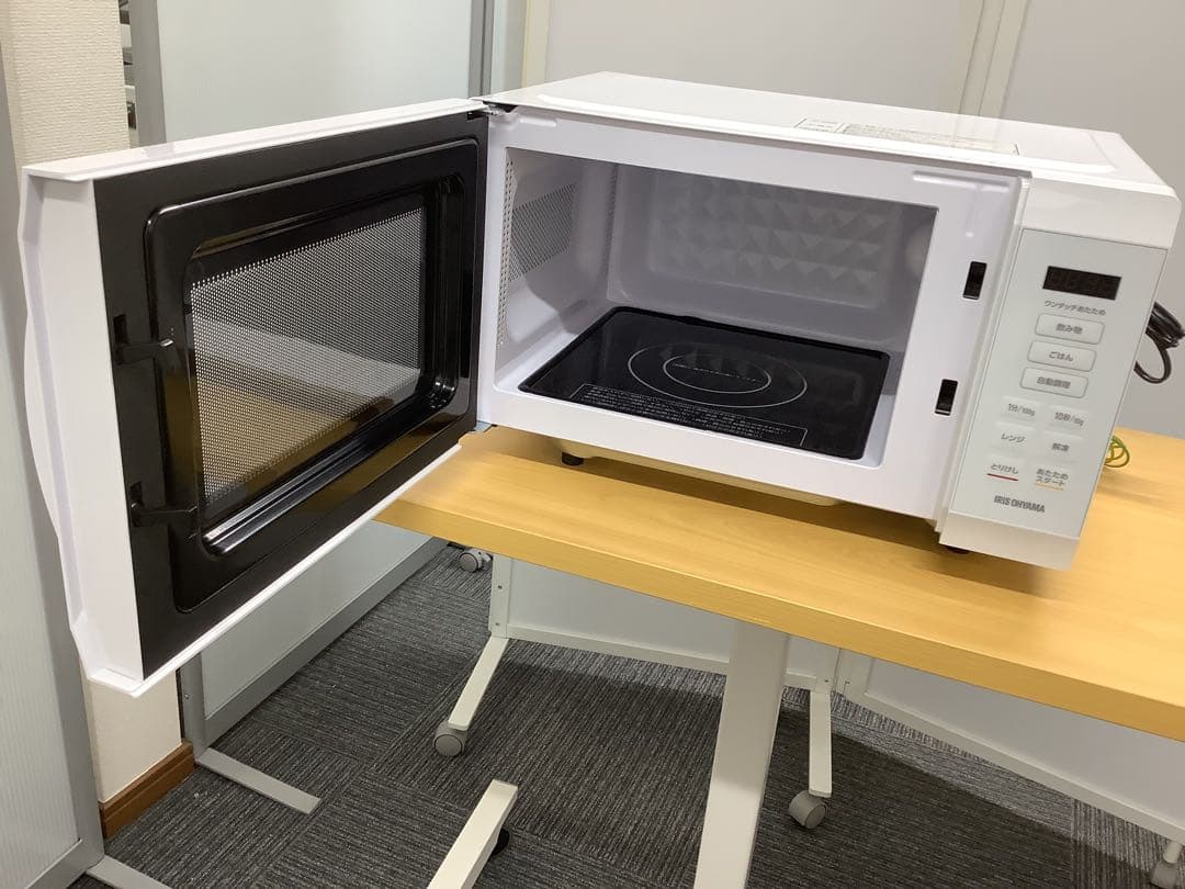 アイリスオーヤマ 電子レンジ 2023年製 KMB-F186-W ヘルツフリー