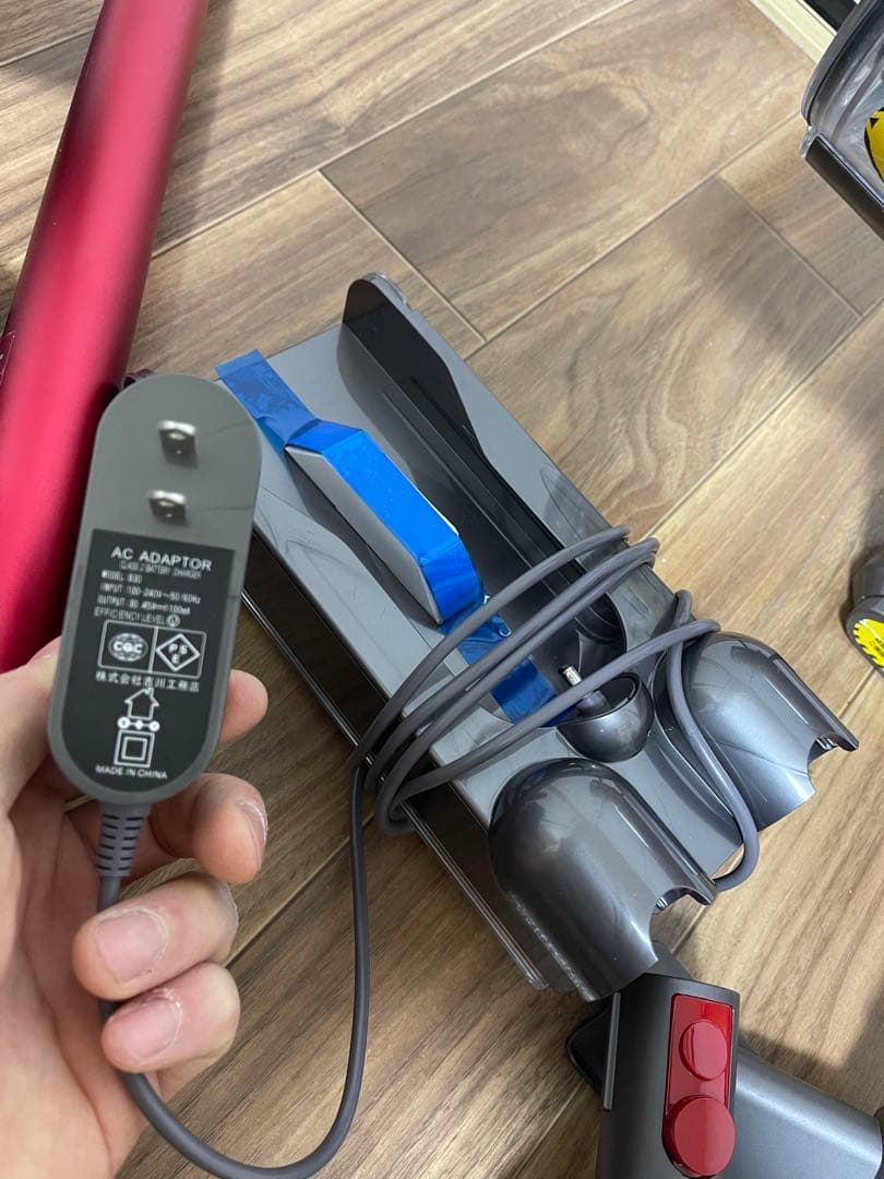 Dyson ダイソン - V10 (SV12)スティッククリーナー本体