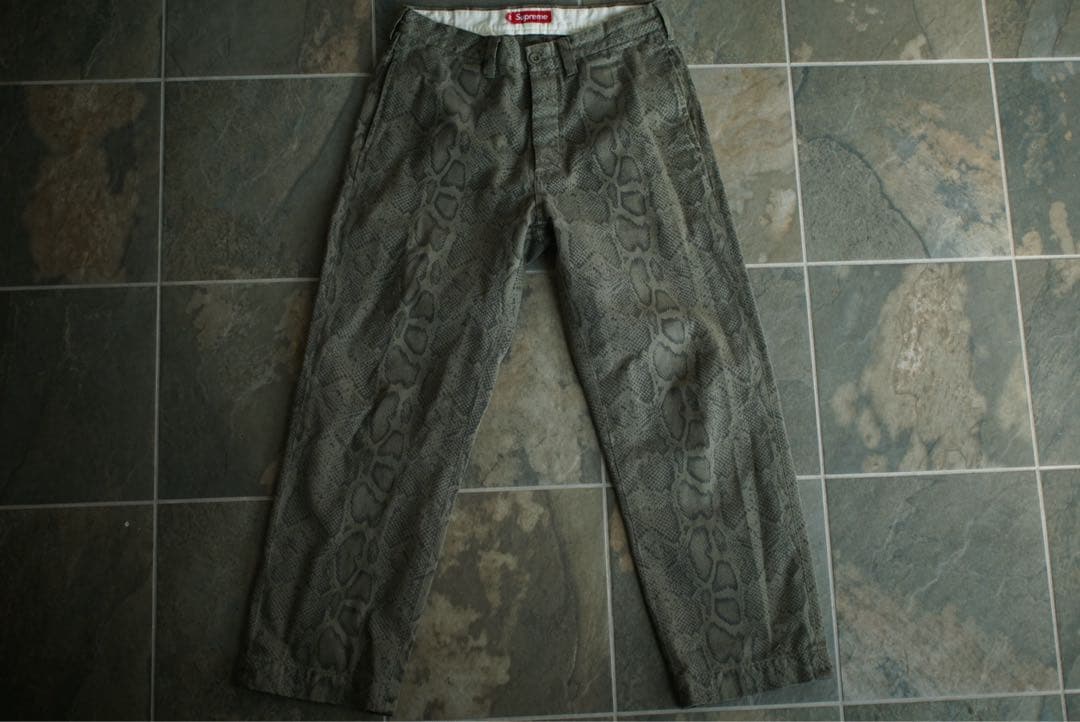 24ss Supreme Snake Print Chino Pant パイソン
