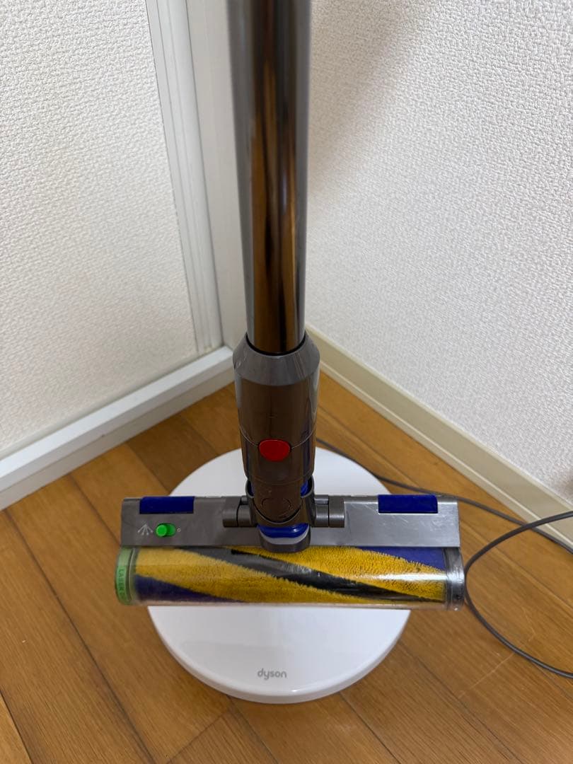 【最終】ダイソン　dyson V12 Detect 本体　スタンド付　SV20