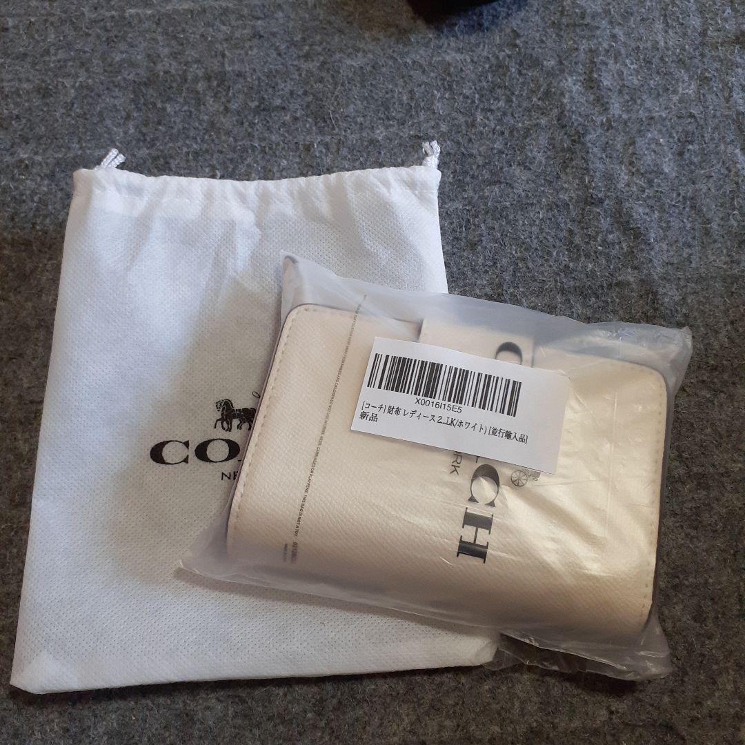 coach　レザー 折り財布 オフホワイト