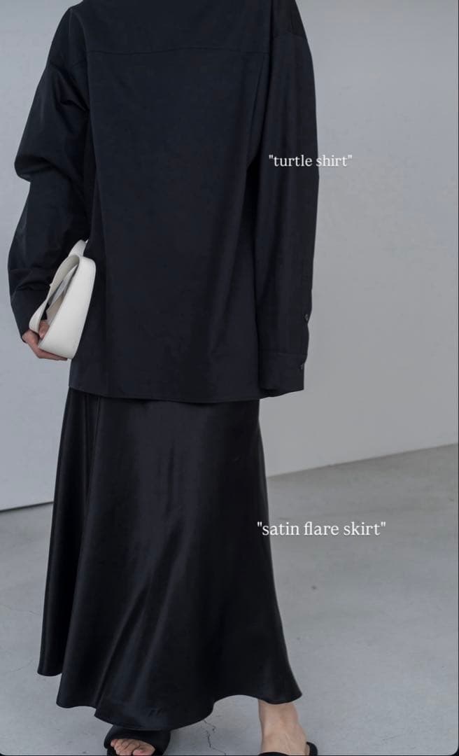 satin flare skirt digne ディニュ Black 2