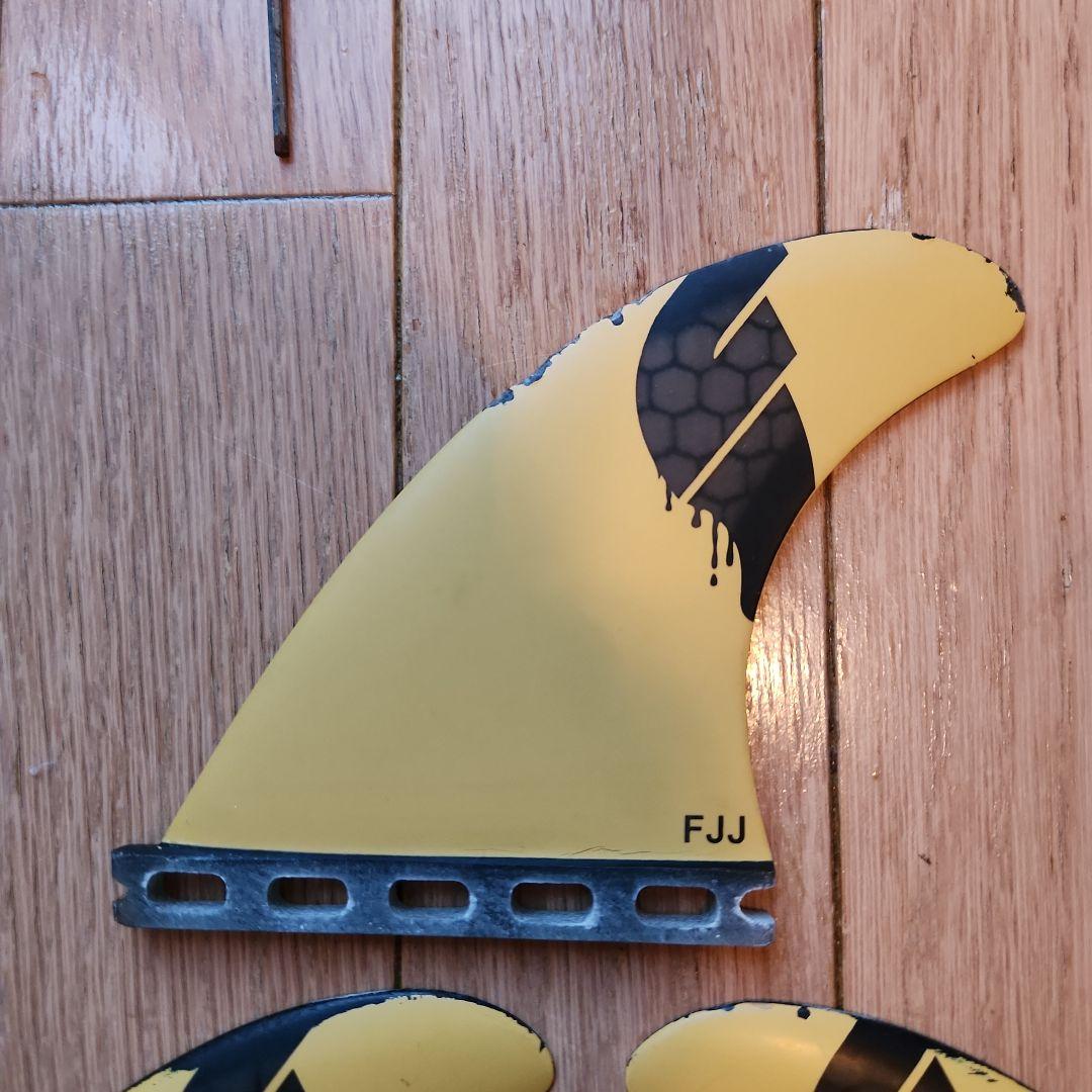 futures/フューチャー FJJ ジョンジョンフローレンスシグネチャー
