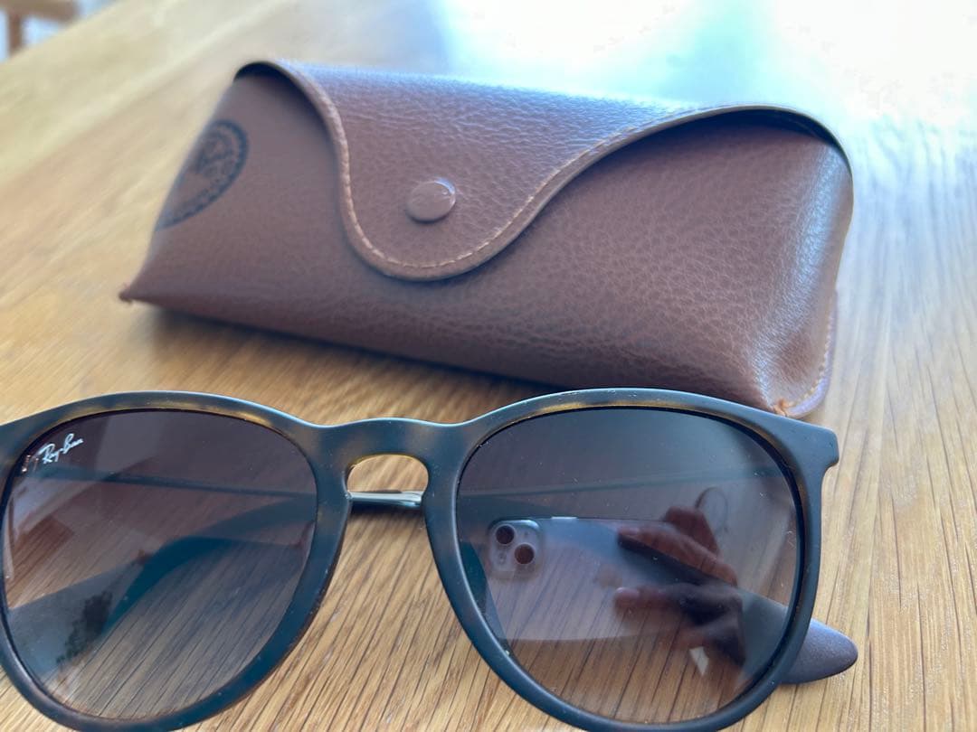 小物 Ray-Ban RB4101/ERIKA RB4171