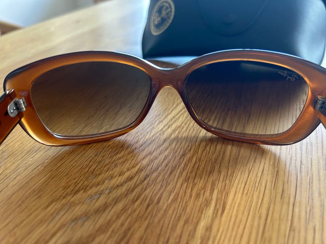 小物 Ray-Ban RB4101/ERIKA RB4171