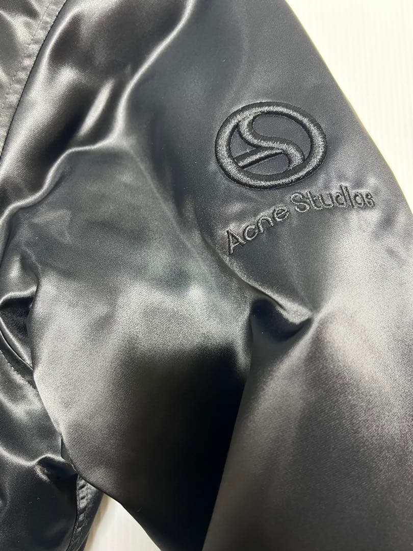 Acne Studios ブラック MA-1ジャケット