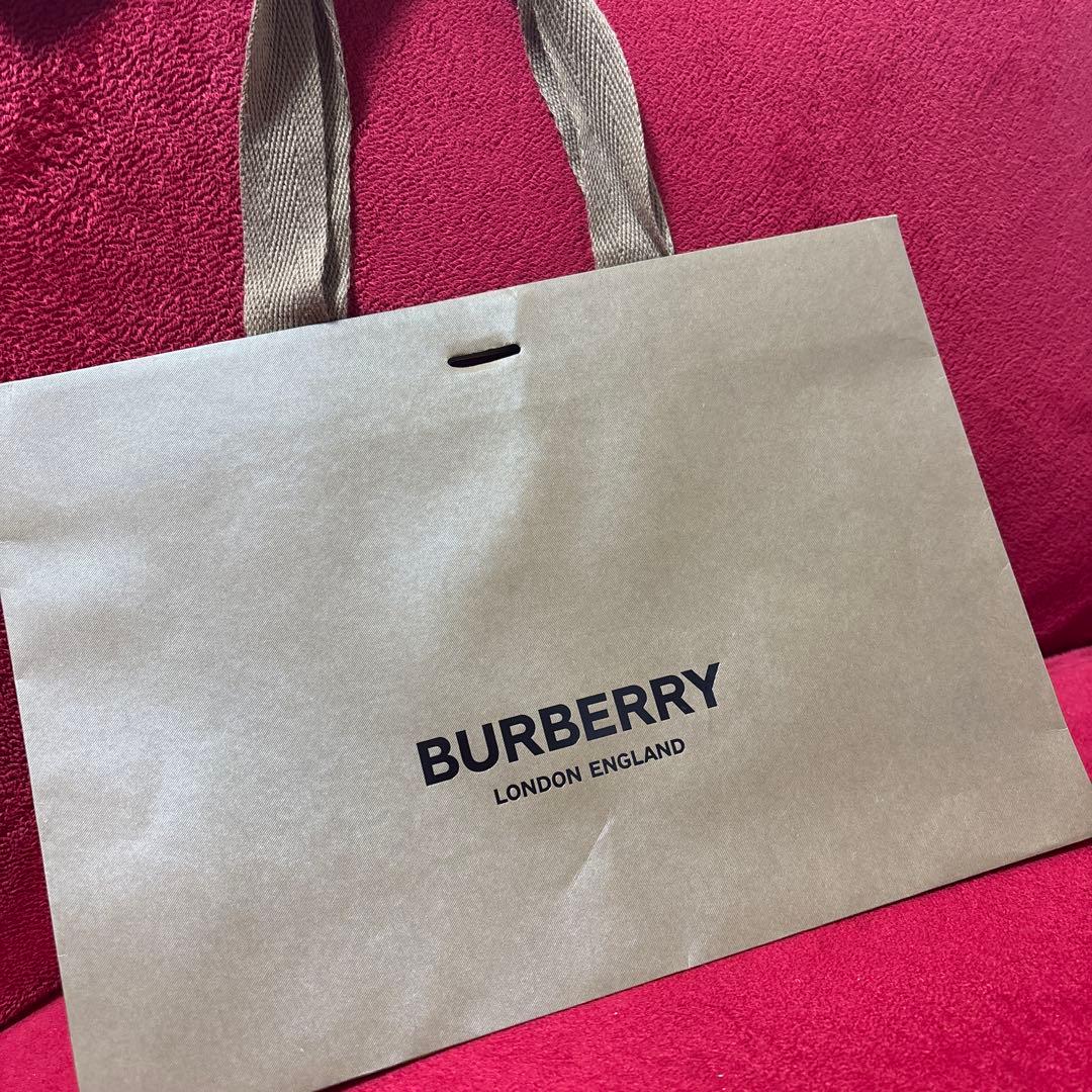 正規品Burberryチェック柄 ヘアバンド（巾着付き）