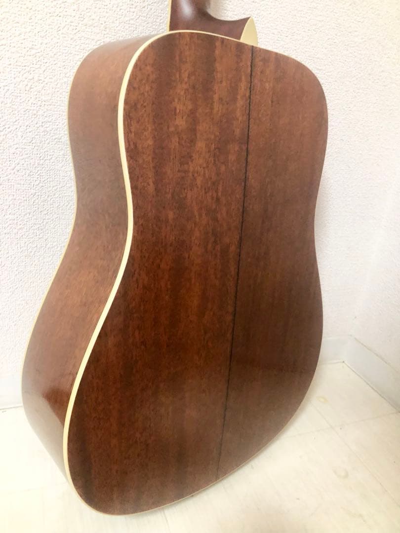 MORRIS MD-528 縦ロゴ　アコースティックギター￼ モーリス