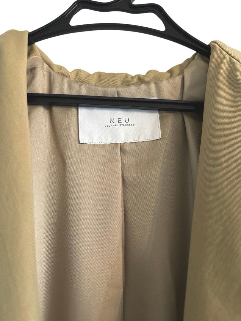 半額以下値下げ　新品未使用　NEU ジャーナルスタンダード　トレンチコート