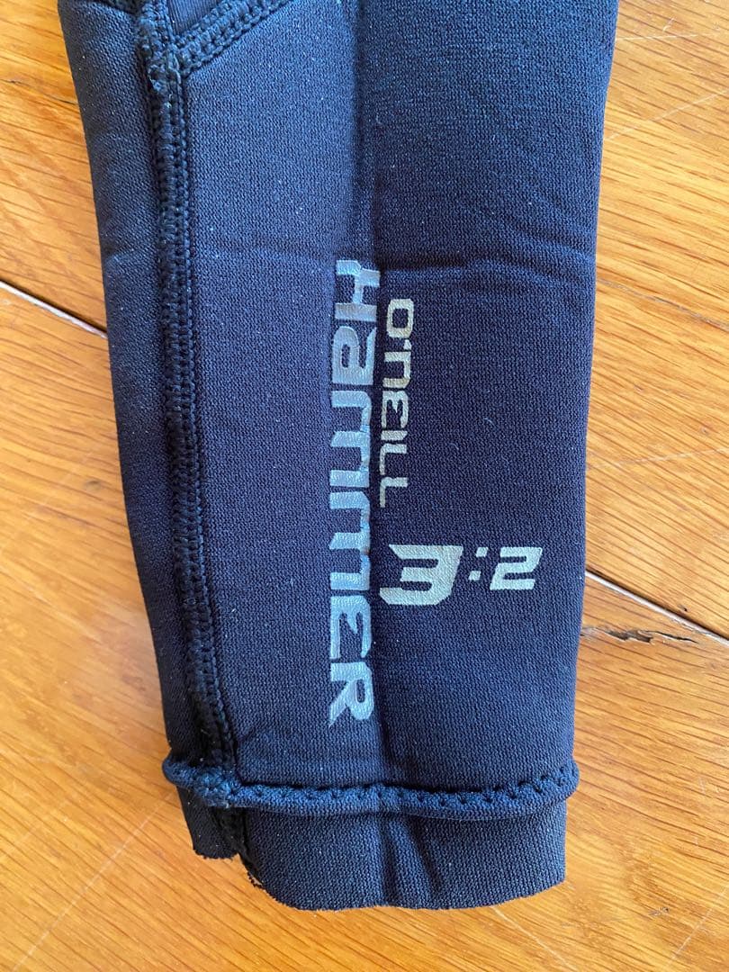 O'Neill ブラック フルスーツ 中古S