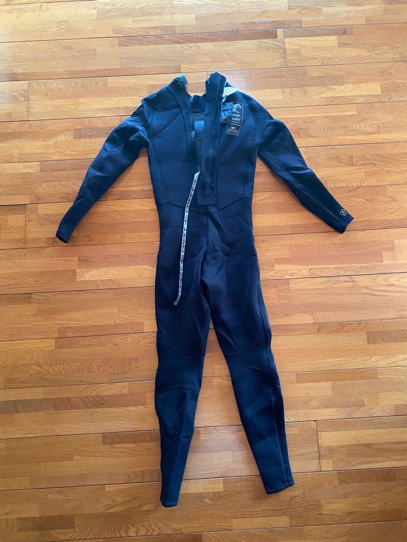 O'Neill ブラック フルスーツ 中古S