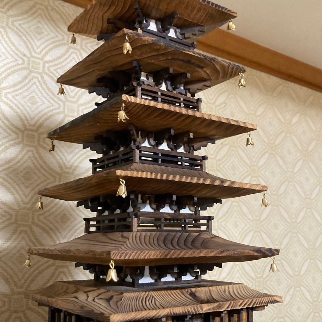 美品 希少 法隆寺　五重塔　孝心作　木製　焼板