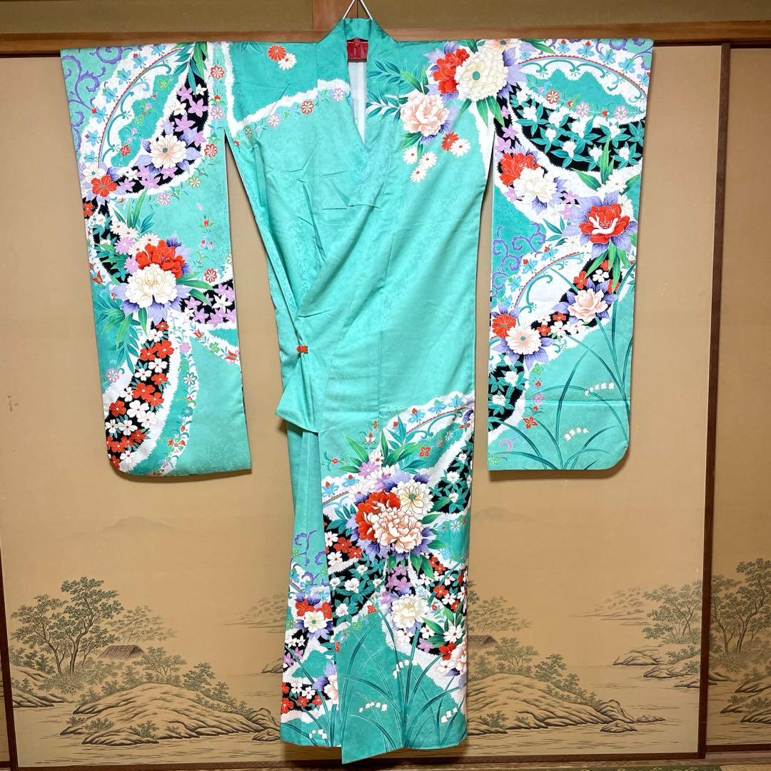 振袖 ミントグリーン 花柄刺繍　金糸　長襦袢半衿付きセット、おまけ付きフルセット