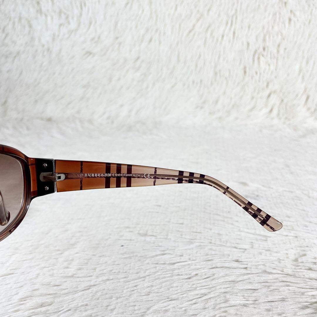 美品　BURBERRY　ノバチェック　B8463　ブラウンレンズ・フレーム