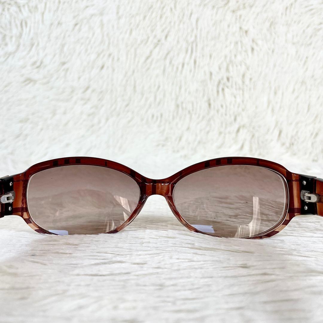 美品　BURBERRY　ノバチェック　B8463　ブラウンレンズ・フレーム