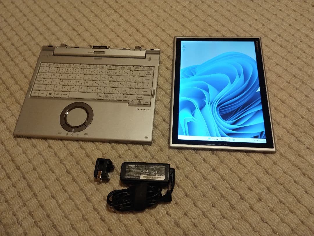 ノートPC（2in1モデル）CF-XZ6 タブレットモード可能