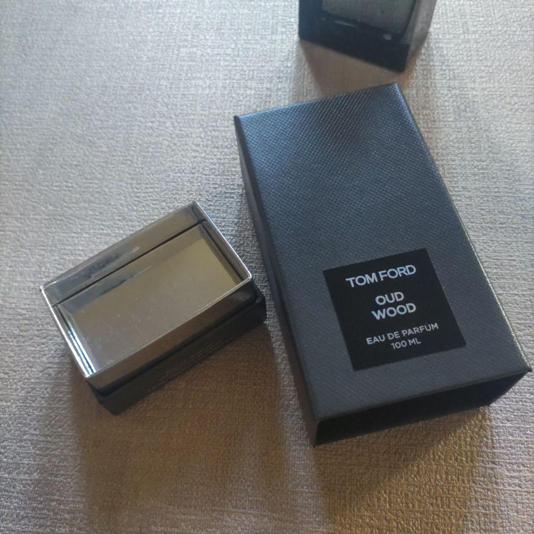 TOM FORD OUD WOOD コロン 100ml ボトル