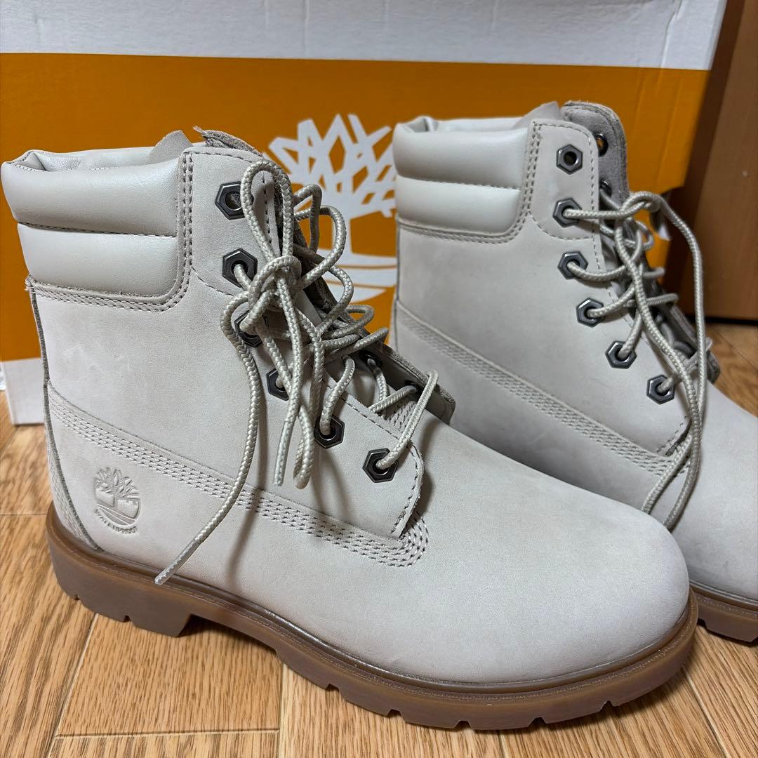 Timberland ライトベージュ ハイカットブーツ