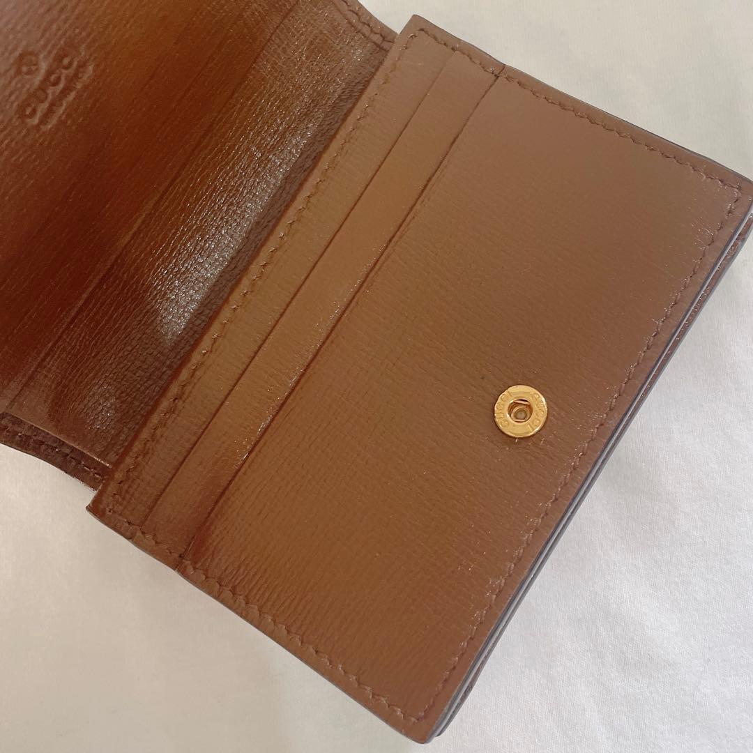 GUCCI ミニ財布　ハートモチーフ