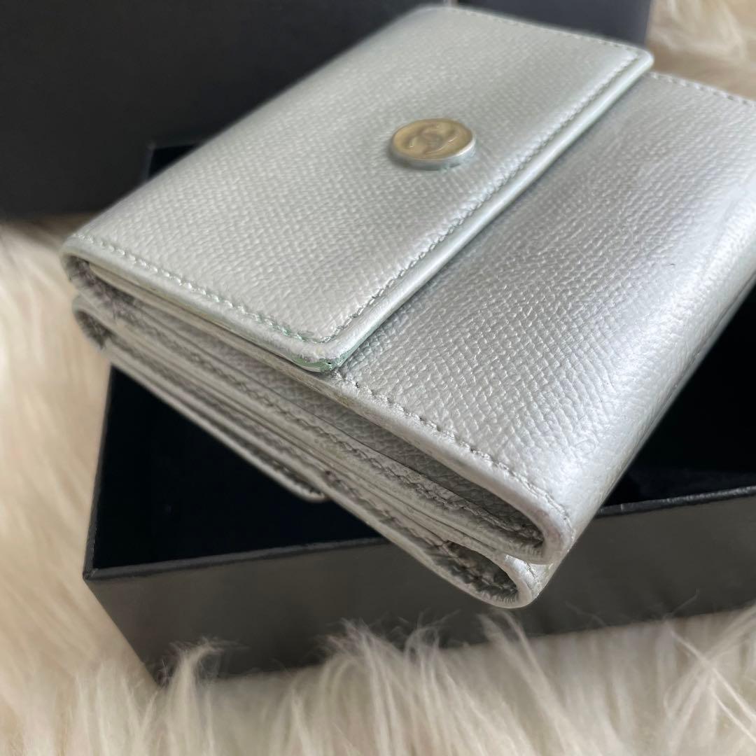 シャネル CHANEL 財布 三つ折りシルバー ココボタン ココマーク 正規品