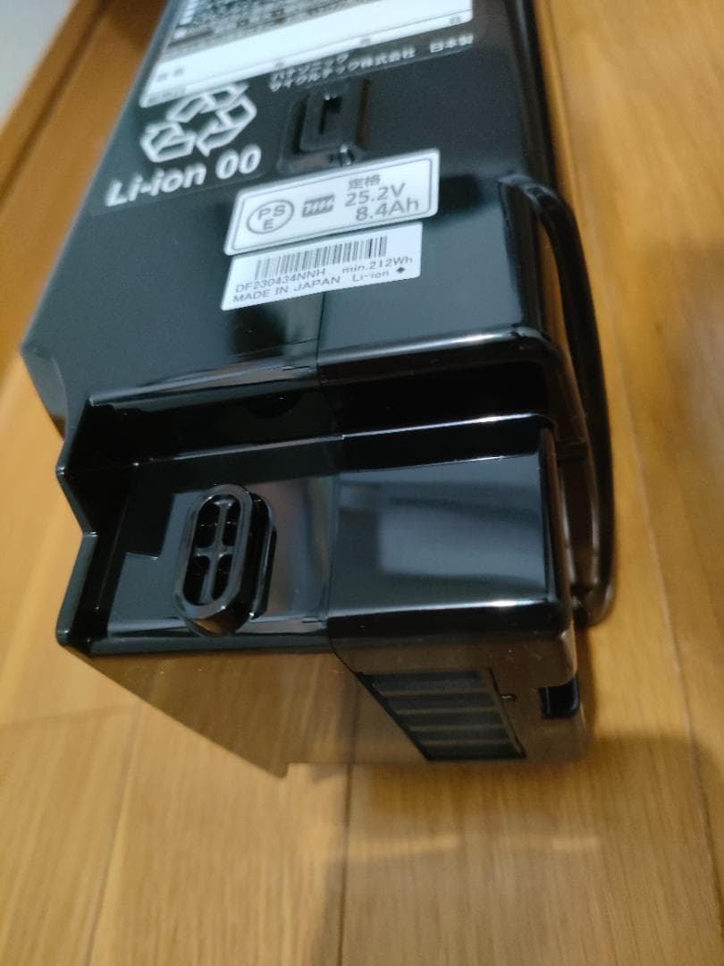 新品バッテリーNKY513B02B　電動自転車用バッテリーと充電器