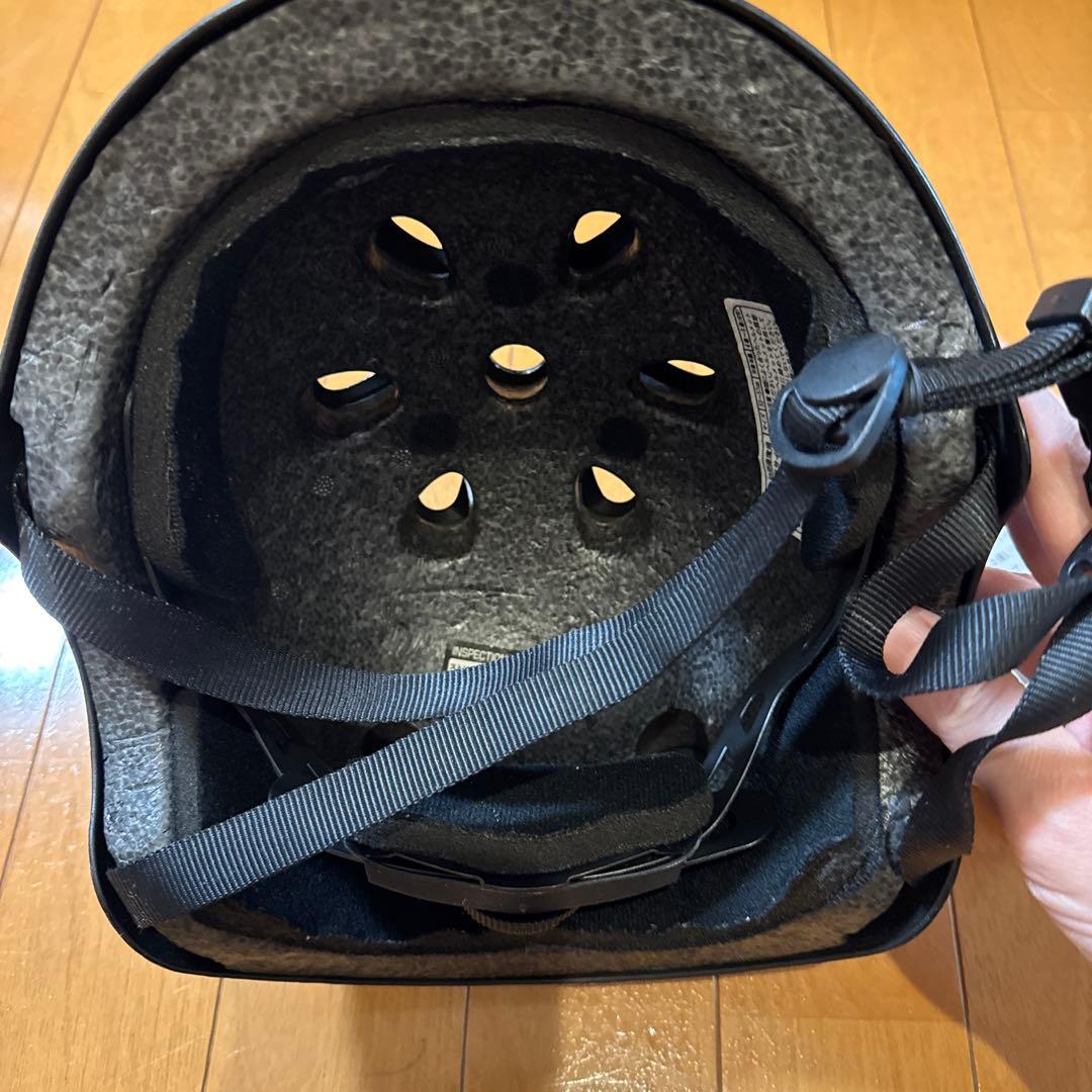 キット様⭐︎引き取り限定16インチ子供自転車　トイザらス　トミカ　ヘルメット付き