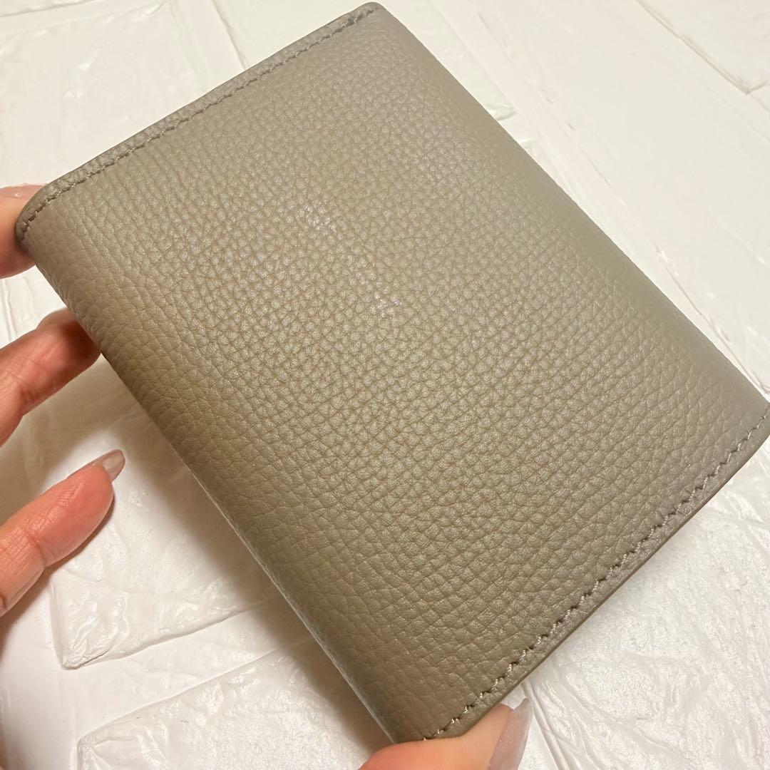 LOEWE ロエベ　アナグラム トライフォールド ウォレット　トープ