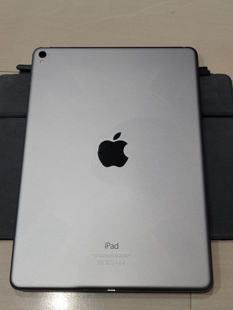 iPad Pro 9.7 インチ A1673 128GB　セット販売