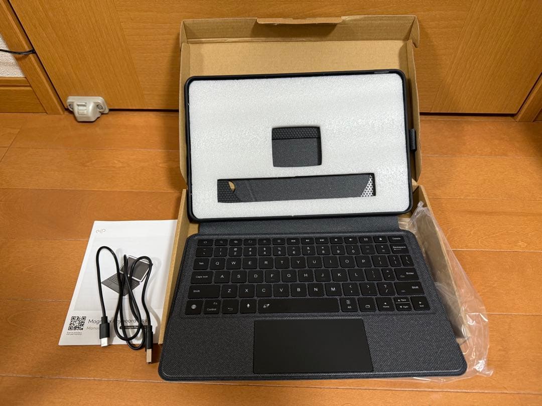 eiP Magnetix キーボードケースPixel Tablet